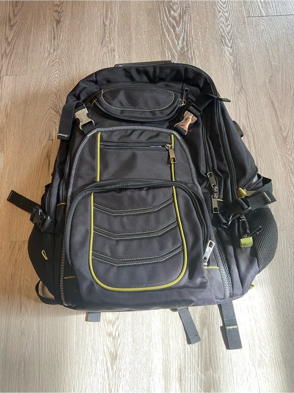 Large Multi-Compartment Tech Backpack - Laptop & RFID Protection